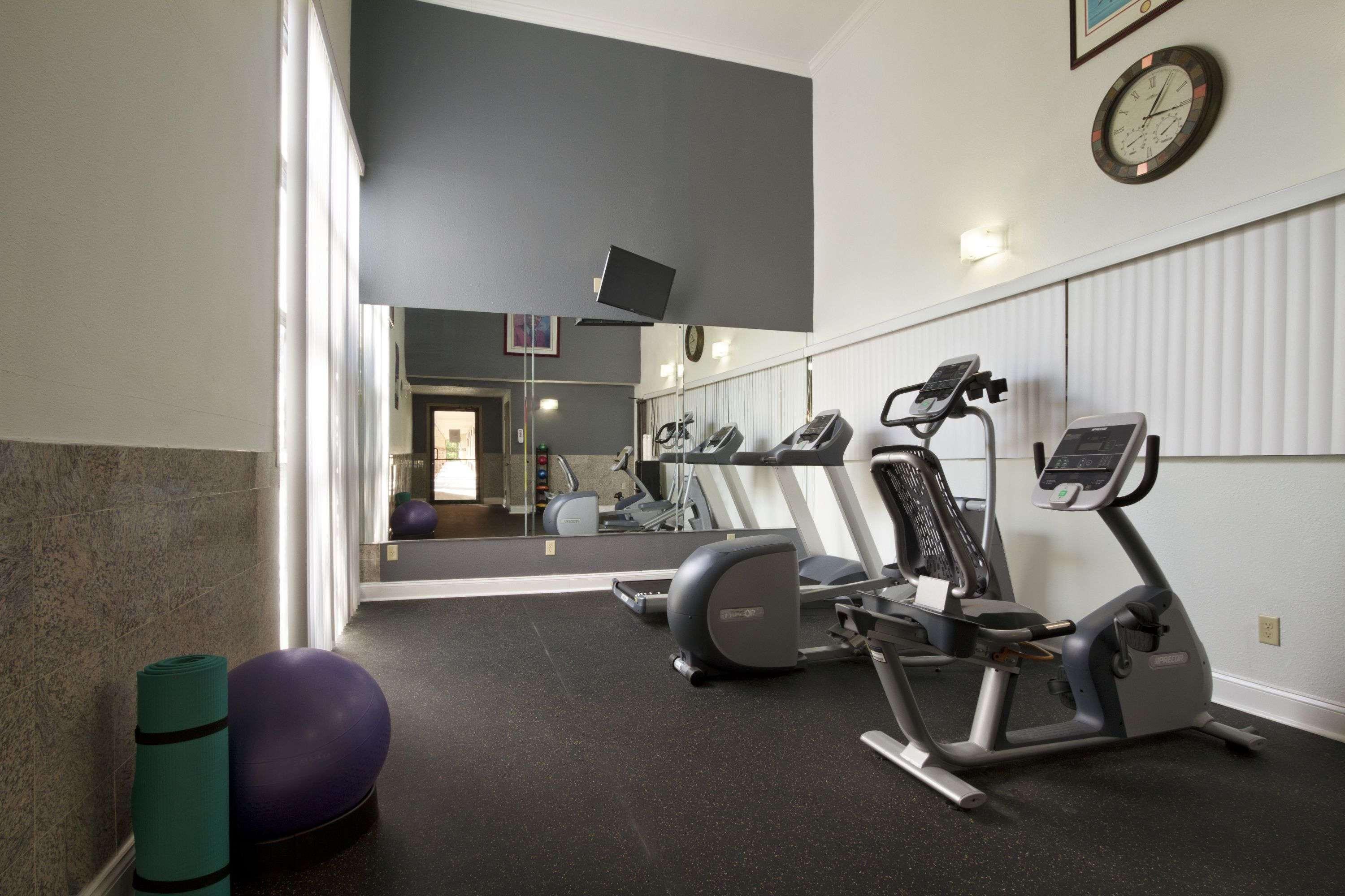 Days & By Wyndham - Univ. Of Alabama Hotel 2*