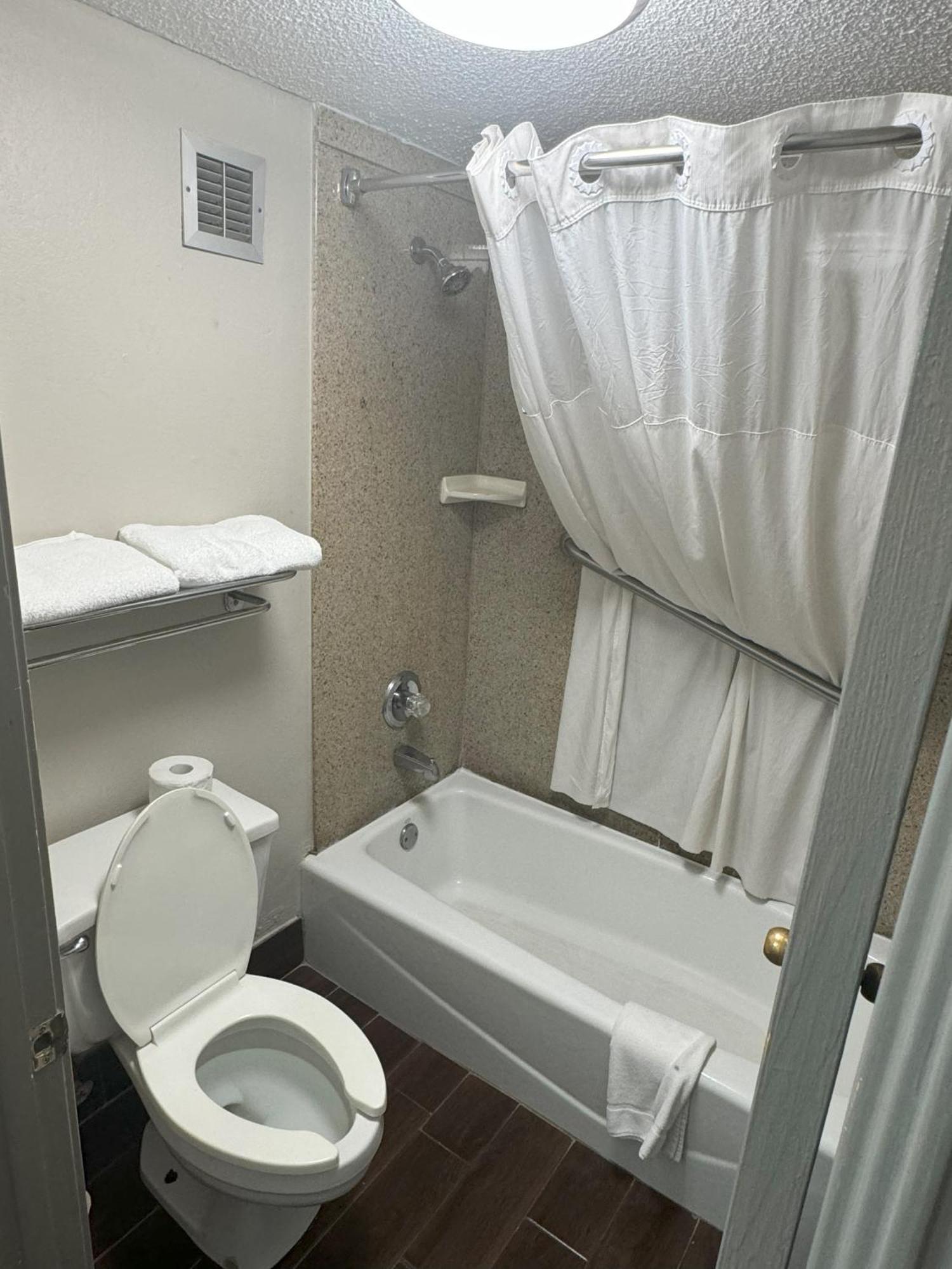 Hotel Days & By Wyndham - Univ. Of Alabama Tuscaloosa